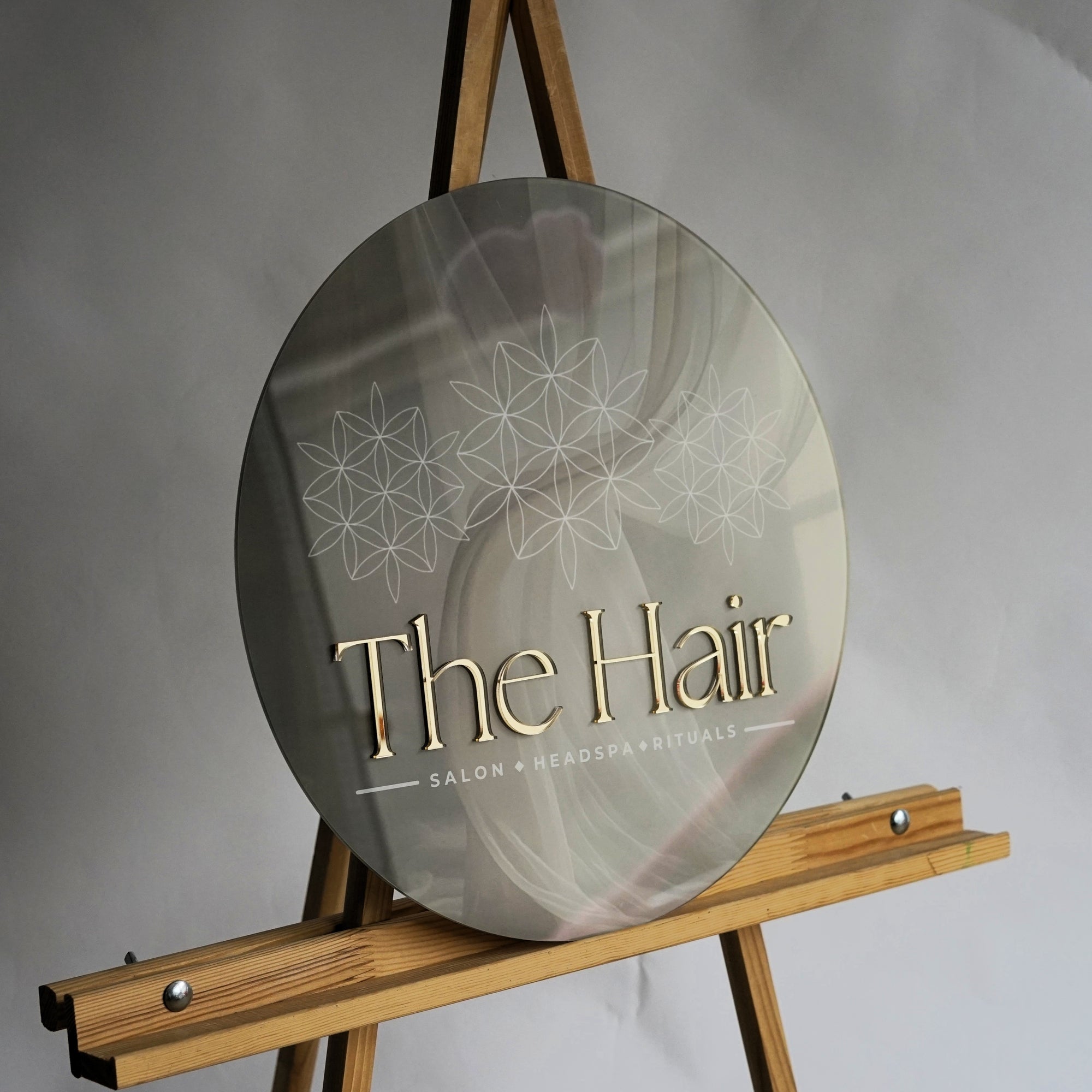 Kruhová firemní cedule